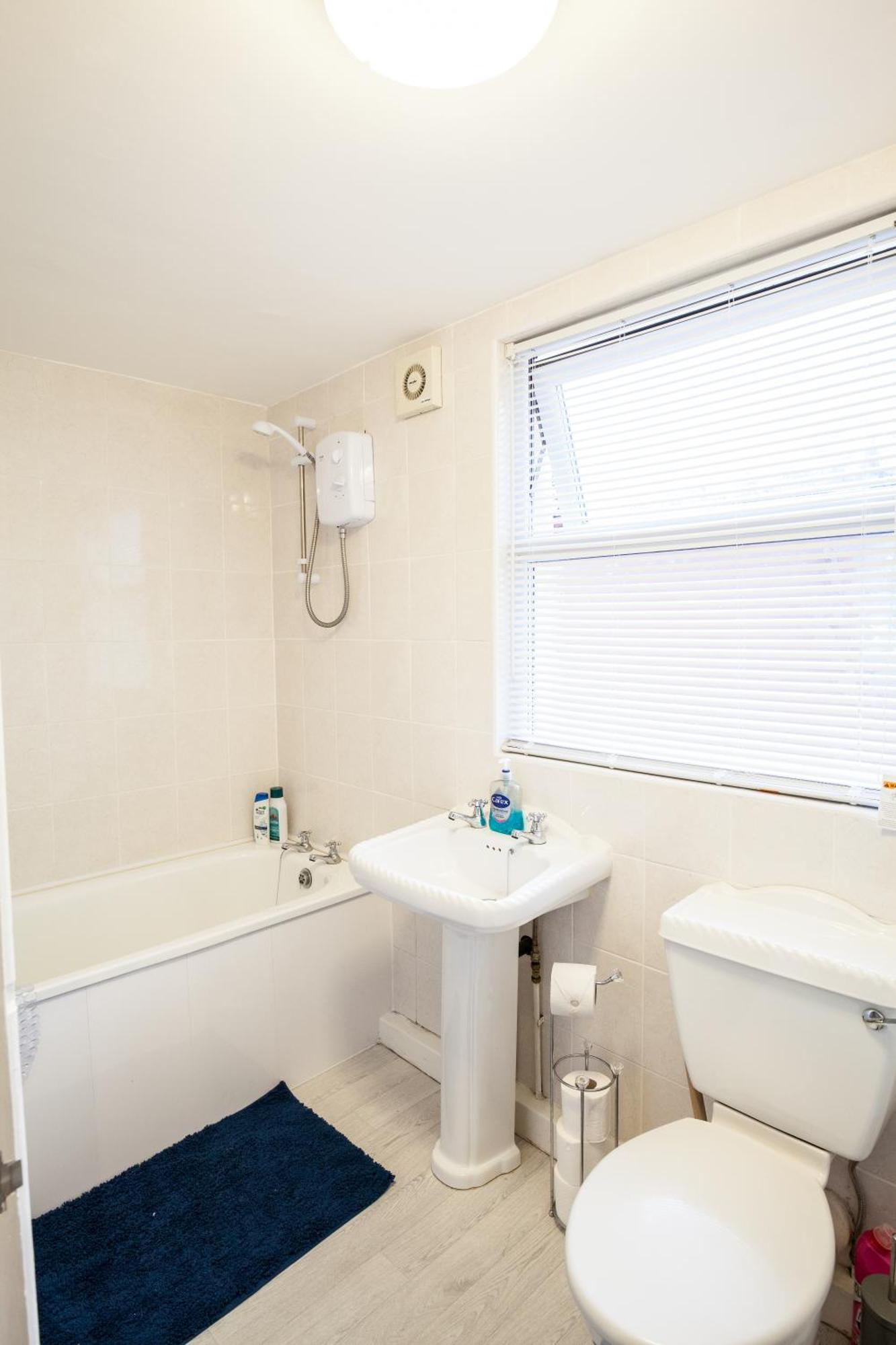 Divine Accommodation Liverpool Zewnętrze zdjęcie
